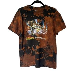 Nirvana NWOT Unplugged Tour Distressed Graphic‎ Tee